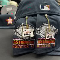 Image 3 of New Era 59Fifty Navy 2X Champions Hanging Flag