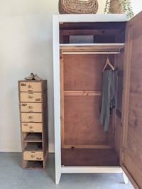Image 3 of L'armoire penderie parisienne 
