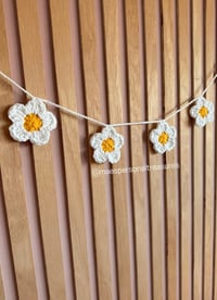 Image 1 of Chunky Flower Garland