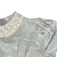 Image 5 of Axes Femme cape