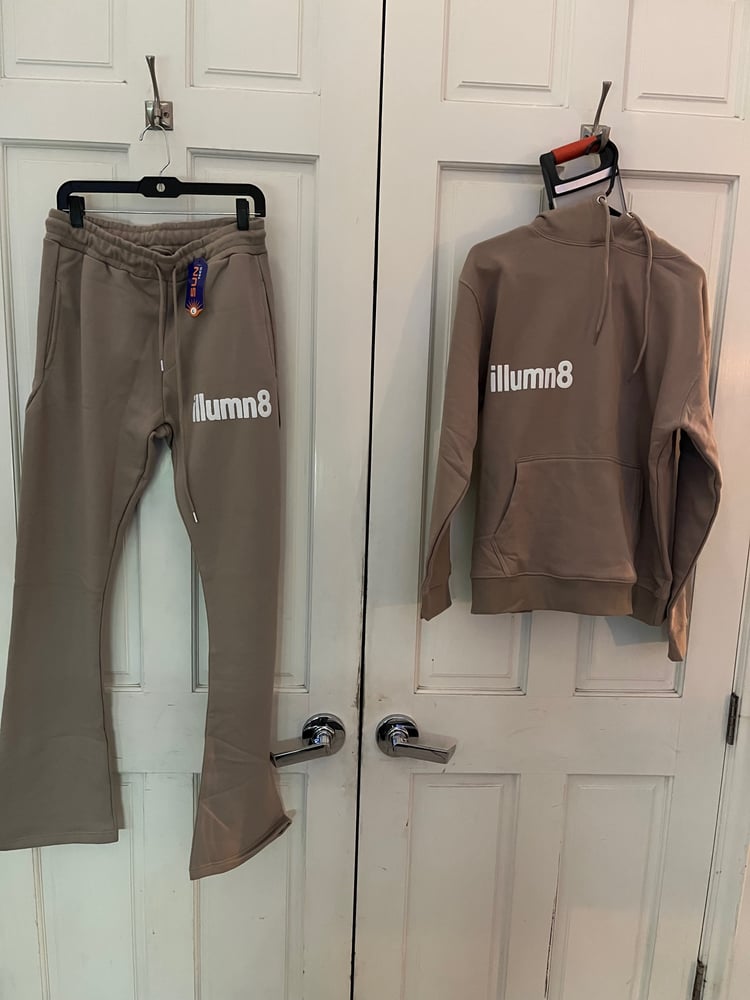 Image of Illumn8 brown set 