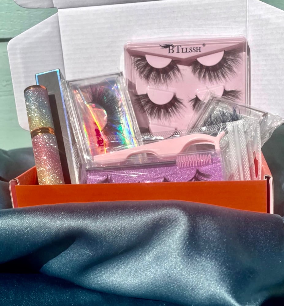 Image of Glam Lash Beauty Box – $25 (Reg. $50 Value)