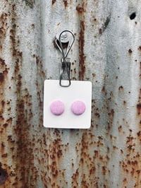 15mm ~ Stressed Pink Button Studs
