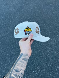 Image 4 of SOFT NEUTRAL TONE NEW YORK YANKEES CUSTOM FITTED CAP