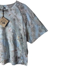 Image 5 of L Crop Tee in Soft Muted Agate Ice Dye