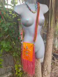 Image 2 of Yellowstone mobile bag - Orange gold