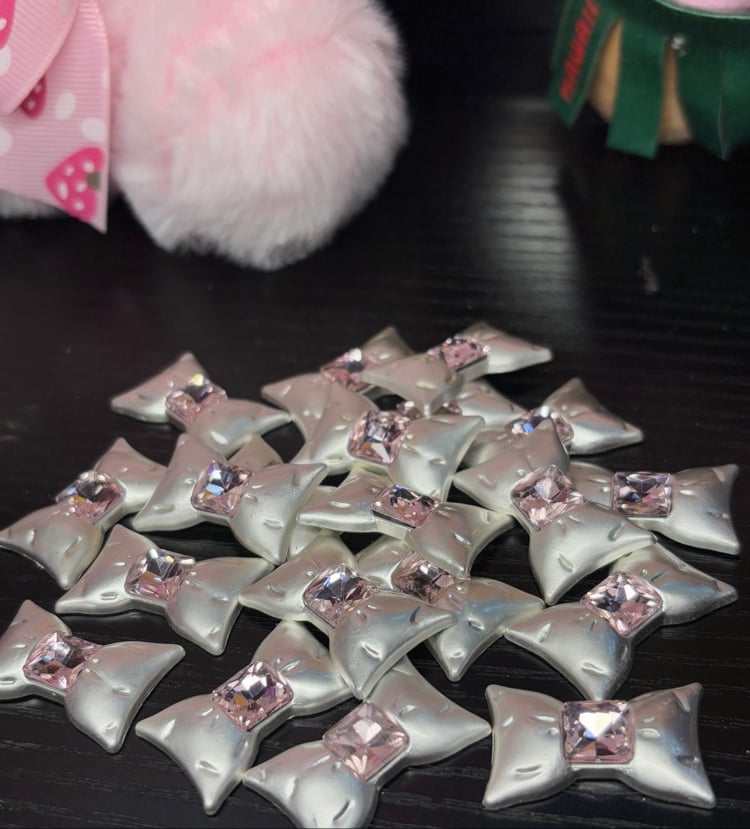 Image of rhinestones bow