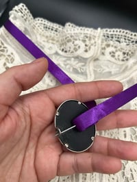 Image 6 of Superbe et grand camée en argent massif, verre noir, début 1900