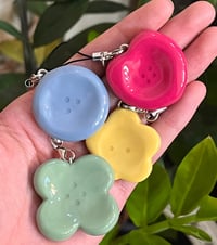 Image 2 of button worry stones! 🌸