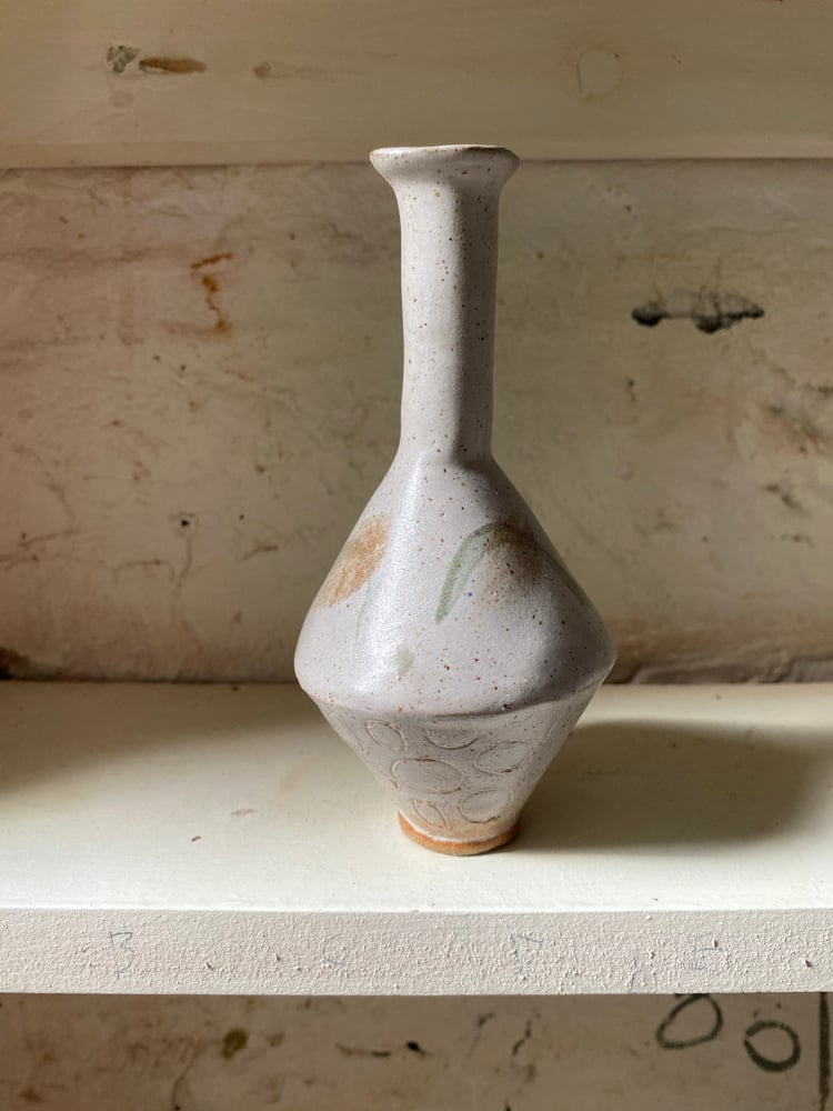 Small yield vase Image 5