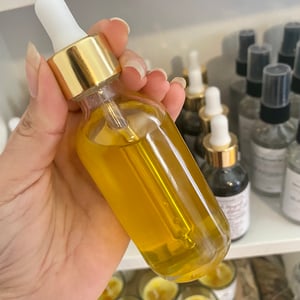 Image of Backuchiol Retinol & Castor Oil Alternative