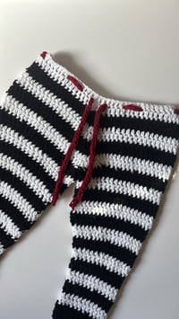 Image 2 of skully capris 