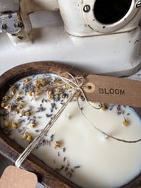 Image 4 of NEW Wooden Dough Bowl Essential Oil Soy Candle