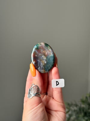 SEA JASPER WORRY STONES