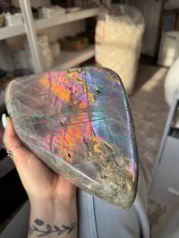 Image 20 of XXL RAINBOW LABRADORITE FREEFORM -MADAGASCAR-