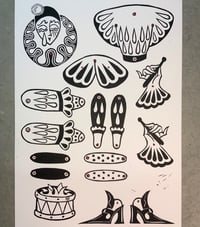 Image 3 of Cut-out-and-keep paper clowns, sad drummer