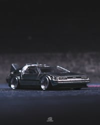 Image 8 of BACK TO THE FUTURE DELOREAN CUSTOM