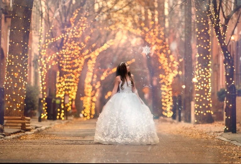 OUTDOOR Magical Santa! September 30th- Santa Sparkle Sessions! Image 5