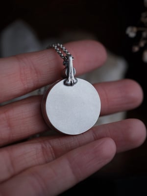 Image of NYX PHOTO LOCKET