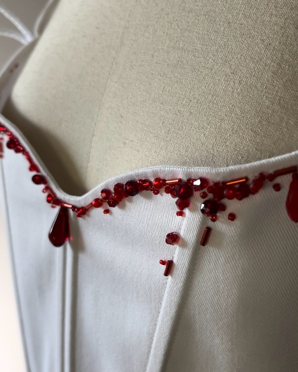 Vampire Corset - white | Bottega Noctuae