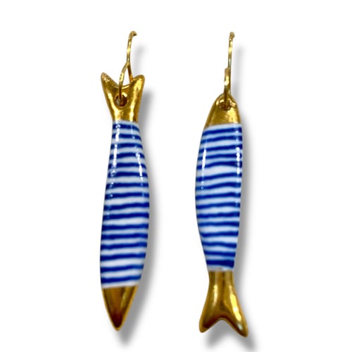 Image of Sardine Earrings gold tips (1x5 cm)