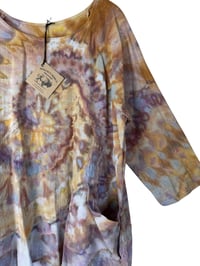Image 3 of M Cotton Forager Top in Earthy Spiral Ice Dye