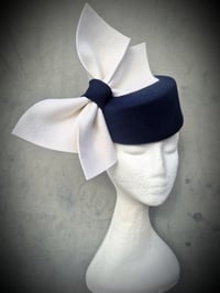 Image 3 of 'Elsa' in Navy and Ivory