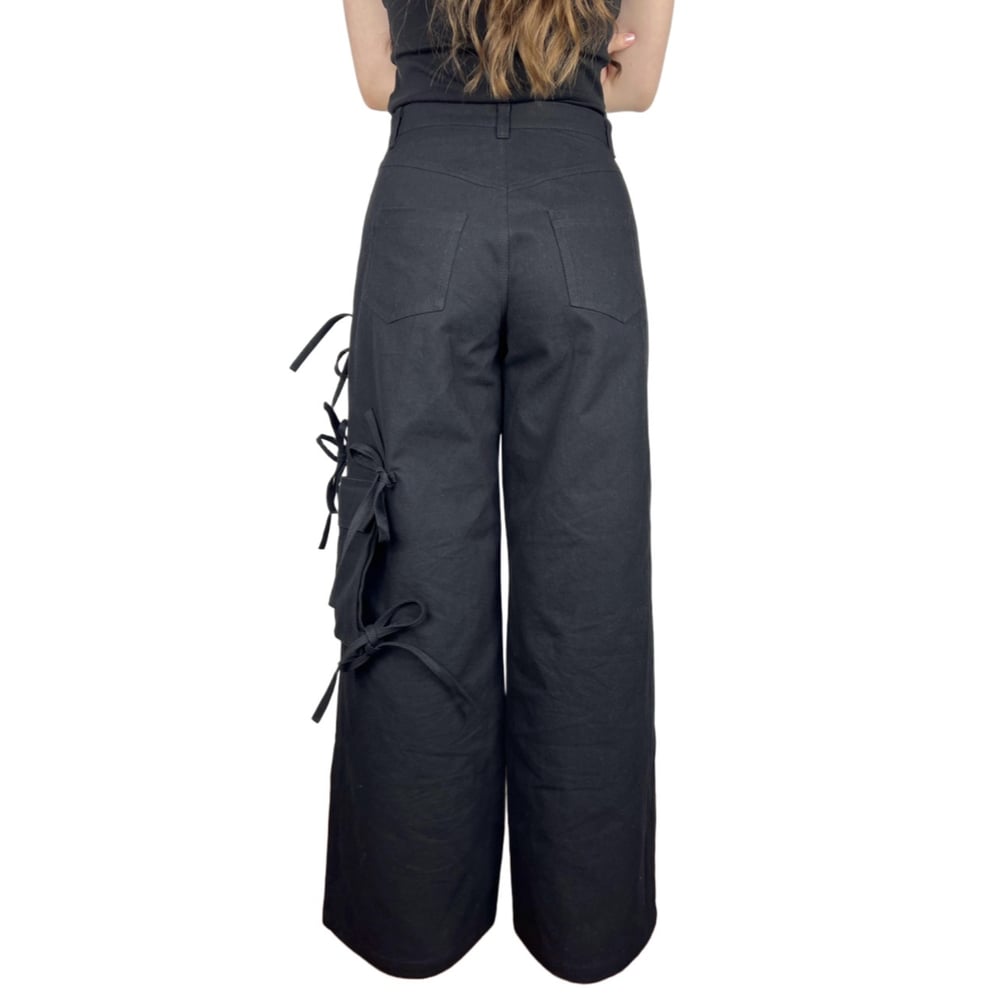 Tie-up pants