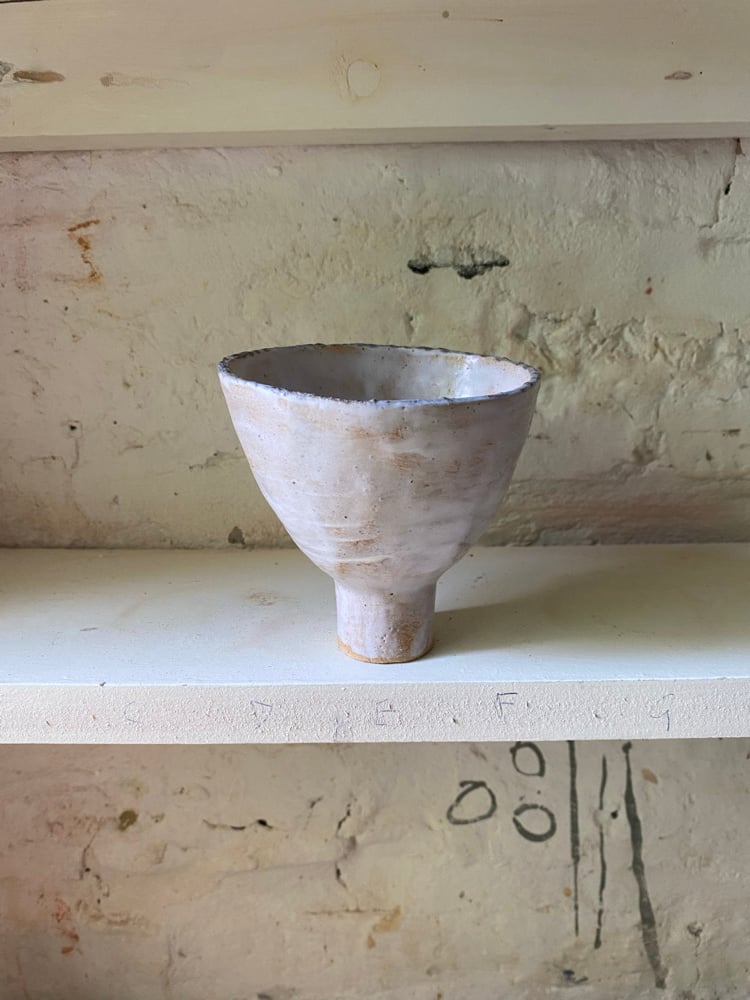 Deep footed bowl (sponged blue top)