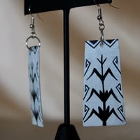 Image 3 of Corn & water earrings (black & white)
