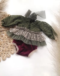 Image 3 of Newborn body-dress for photo shoots | Rini | khaki green | burgundy