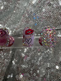 Image 6 of  Short Valentine’s Day press on nails, 