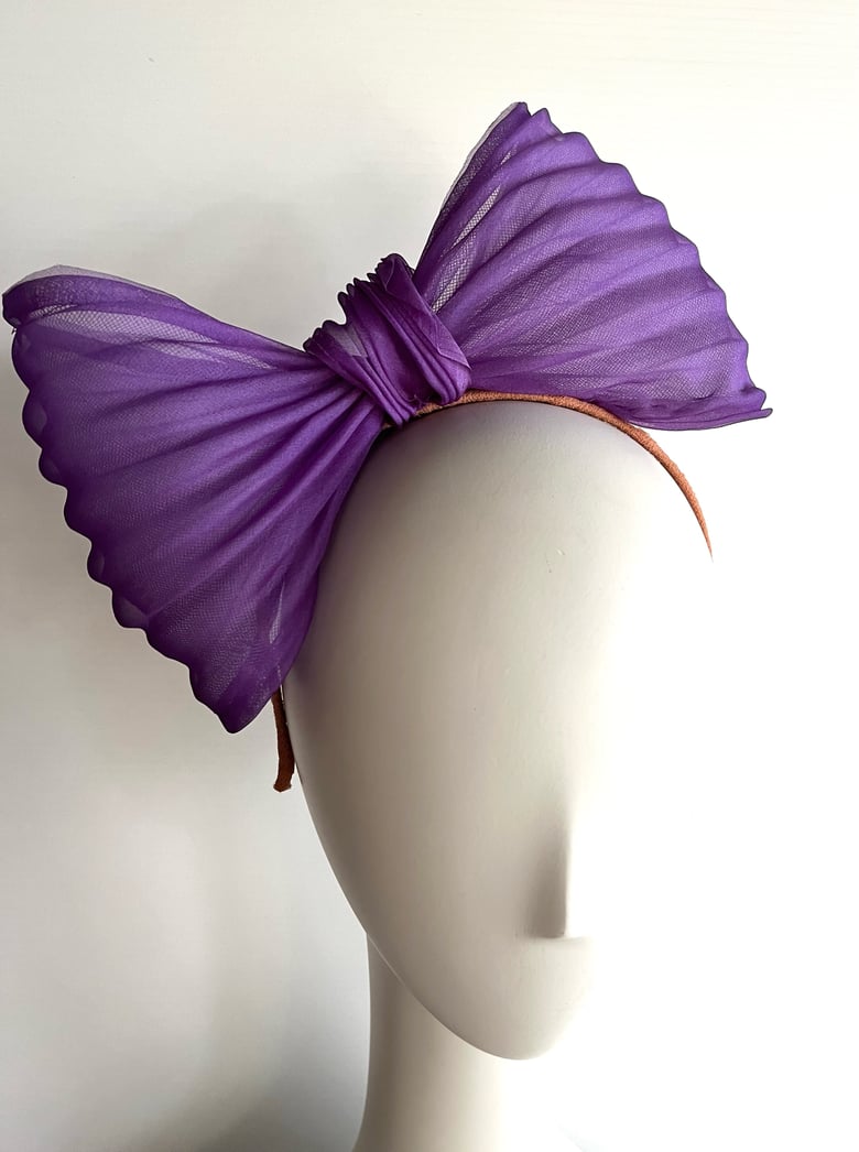 Image of Purple silk organza bow