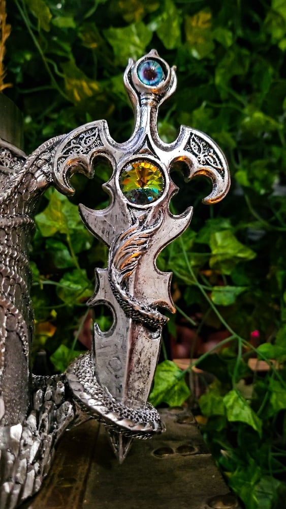 ๐The Armored Kingdom Silver Sentinel Dragon Mug