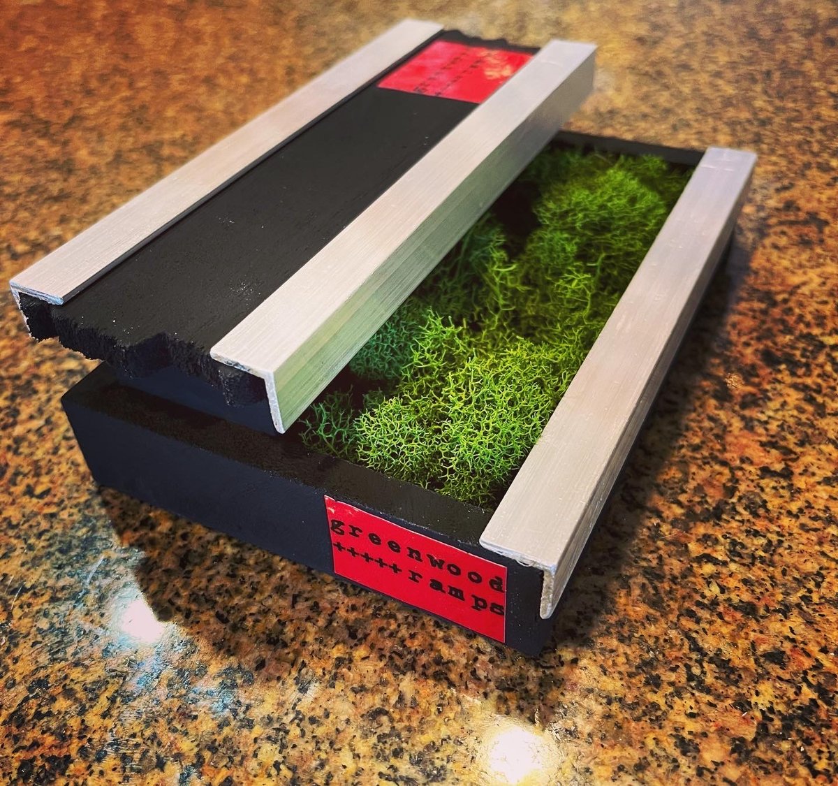 SF PLANTER BENCH | Greenwood Ramps