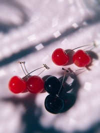 Image 1 of Cereza