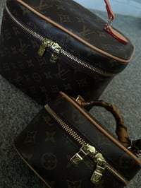 Image 1 of LV box bag🤎🪽