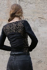 Image 1 of RAYA longsleeve, gold abstract