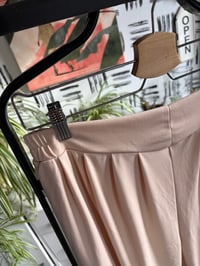 Image 3 of 2 piece vanilla set 