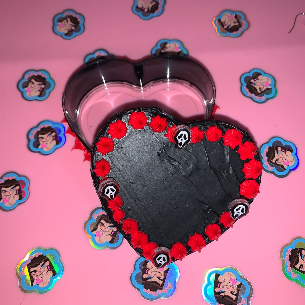 Image of Horror Movie Faux Cake Heart Shaped Jewelry Box 