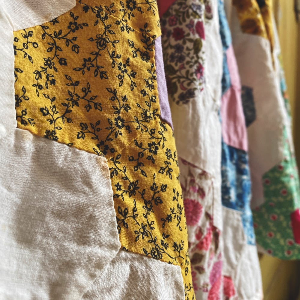 Image of Grandma's Garden Quilt Top Skirt 2