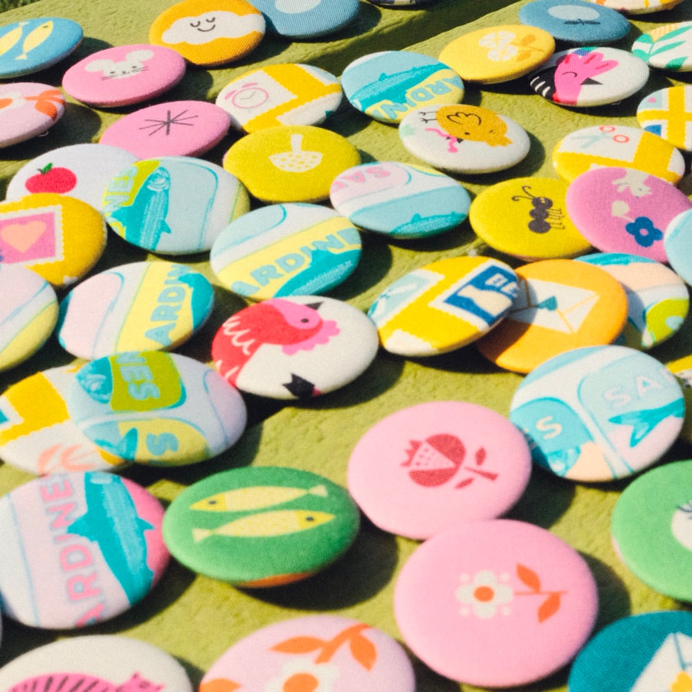 Image of FABRIC SCRAP BUTTON