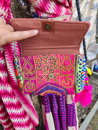Image 2 of Nula bag -purple detail