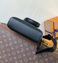 Image 4 of SHELLS BLACK CROSS OVER BAG