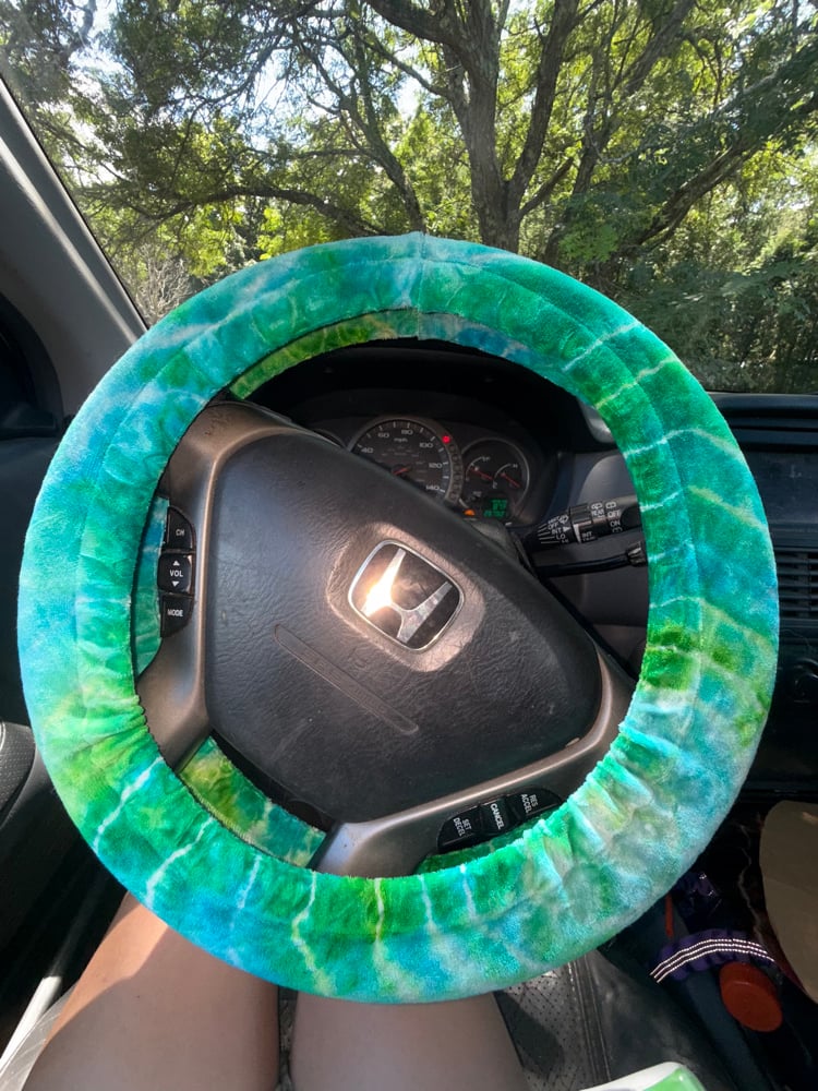 Image of Seafoam Steering Wheel Cover
