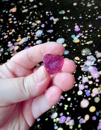 Image 4 of Pinkie Pie Glitter Watercolor Heart Pan