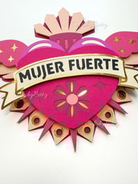 Image 2 of MUJER FUERTE CORAZON SVG / ARCHIVO DIGITAL