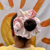 Image 2 of baby pink floral