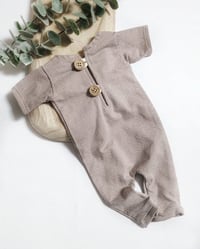 Image 2 of Luke newborn romper - short sleeves - cold dark beige