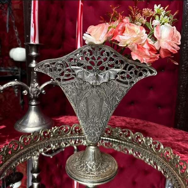 Image of Silver Victorian Fan Shaped Bat Vase